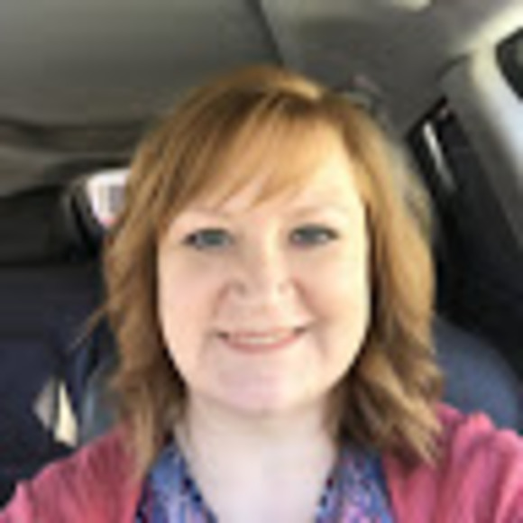 Profile Picture of Jaimie Tollers (@jaimie_tollers) on Poshmark