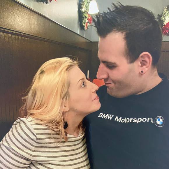 Profile Picture of John Simon (@jonunis) on Poshmark