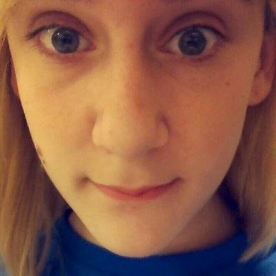 Profile Picture of Julia Weed (@WeedJulia) on Twitter