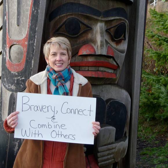 Profile Picture of Lynn Oucharek (@lynnoucharek) on Poshmark