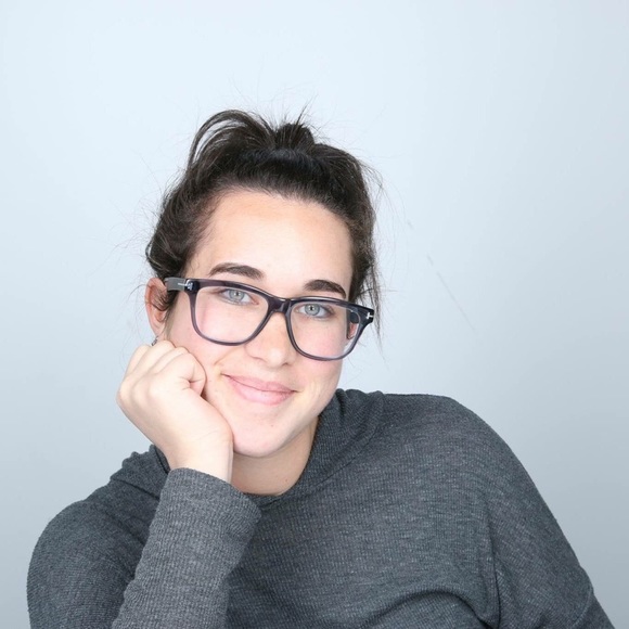 Profile Picture of Tara Botwinick (@tarabotwinick) on Poshmark