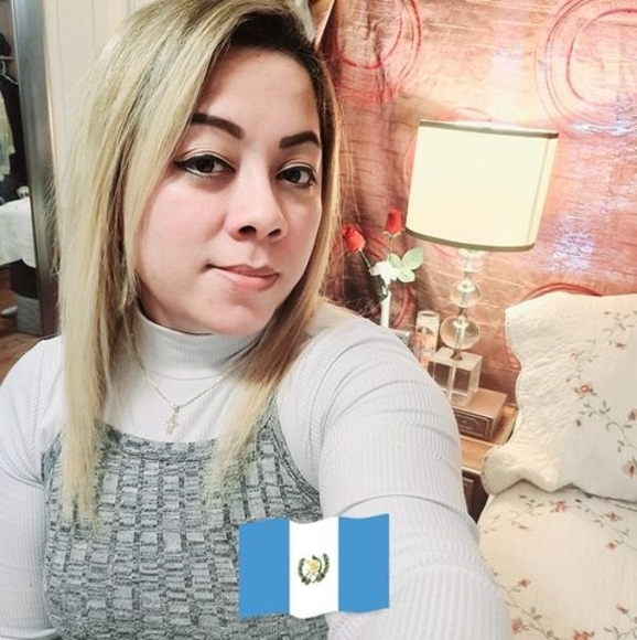 Profile Picture of Evelin fajardo Fajardo (@fajardoevelin61) on Poshmark