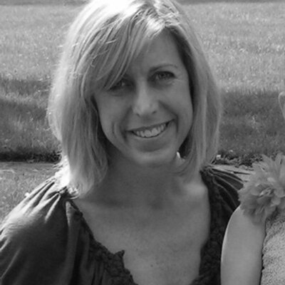 Profile Picture of Liz Campbell (@lizzygo) on Twitter