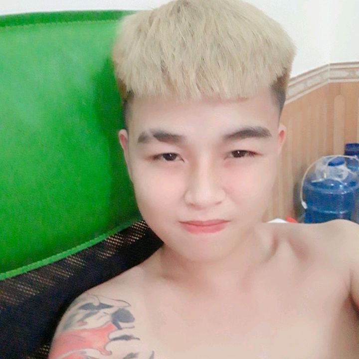 Lee Tâm 😘🥰 - Tiktok Profile Picture of Lee Tâm 😘🥰 (@leetam0403) on Tiktok