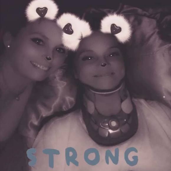 Profile Picture of Evia Darter (@eviadarter) on Poshmark