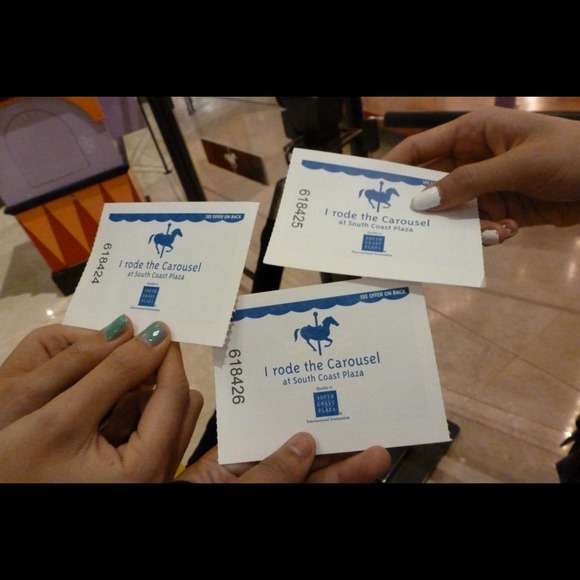 Profile Picture of Alice Lee (@dundundun123) on Poshmark