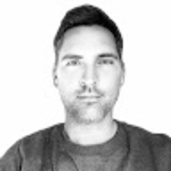 Profile Picture of Jay Gladish (@jayspeter) on Poshmark