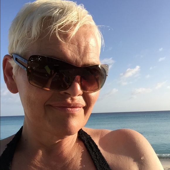 Profile Picture of Carol Sodaro (@misscwalker) on Poshmark