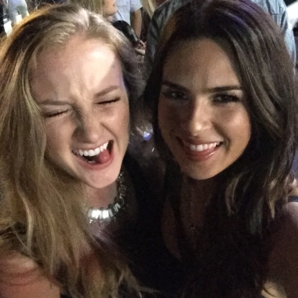 Profile Picture of Ruth Zabinsky (@ruthzabinsky) on Poshmark