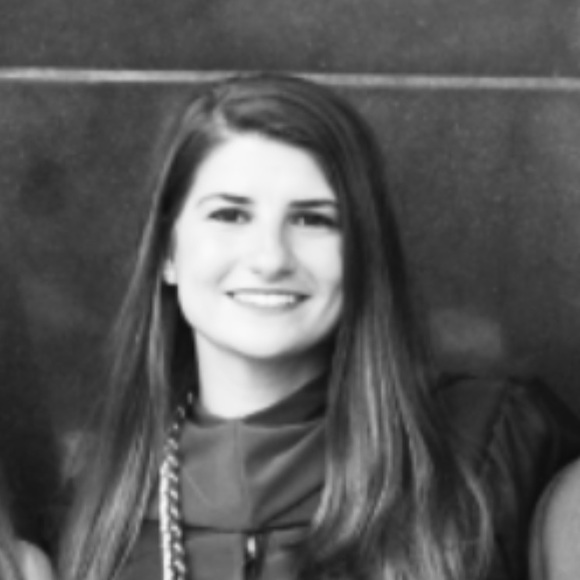 Profile Picture of Paige Bates (@pabates) on Poshmark