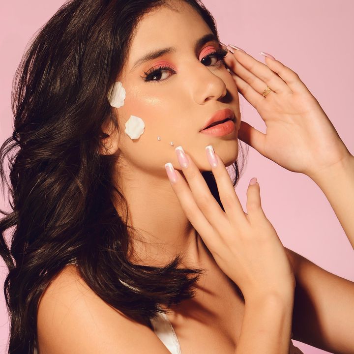 Profile Picture of Luciana (@lucianaaguiar1107) on Tiktok