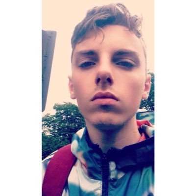 Profile Picture of Colin Hendry (@ColinHendry8) on Twitter