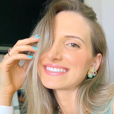 Profile Picture of Julia Beal (@jubeal_) on Twitter