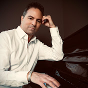 Profile Picture of Vincent Covello (@vincentcovellomusic) on Youtube