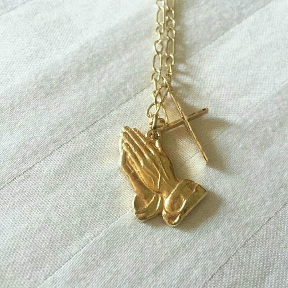 Profile Picture of Jeffery Anderson (@yreffej) on Poshmark