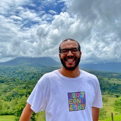 Profile Picture of Mike Pinney (@mikeapinney) on Twitter