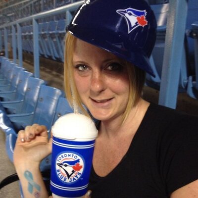 Profile Photo of Lisa E (@lisa_m_evans13) on Twitter