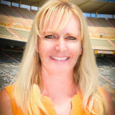 Profile Picture of Lori Fuller (@L_mont) on Twitter