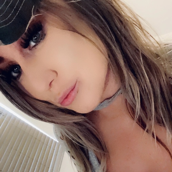 Profile Picture of Stephanie Nemethy (@stnemethy) on Poshmark