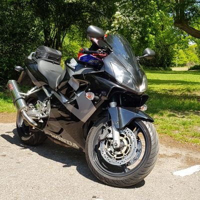 Profile Picture of Gary Pettitt (@Madwolf_Uk) on Twitter