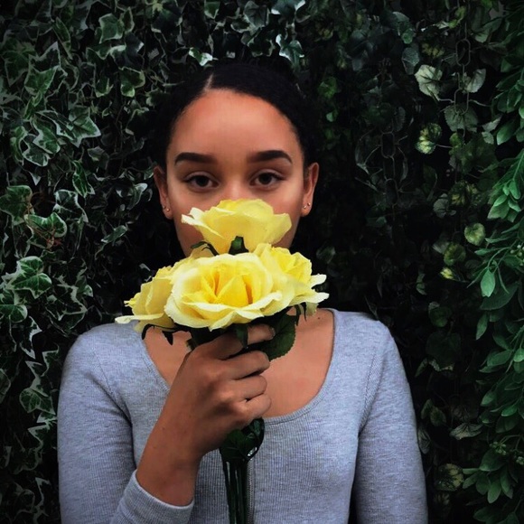 Profile Picture of Hailey Hosang (@hhailey140) on Poshmark