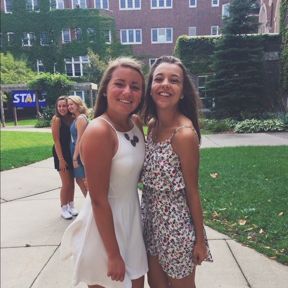 Profile Picture of Sam Smalley (@ssmalley21) on Poshmark