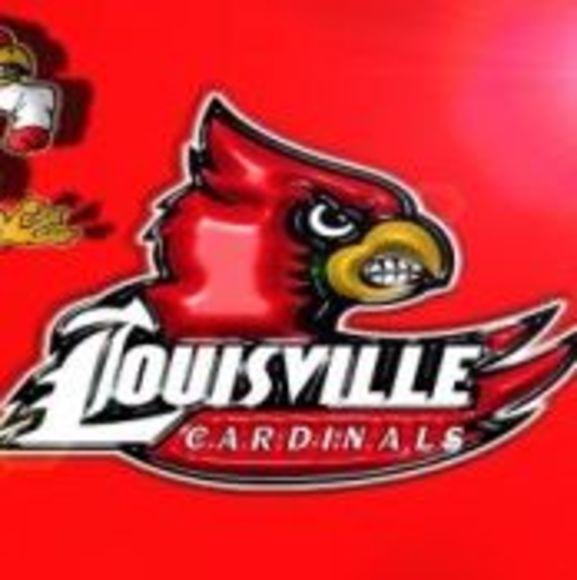 Profile Picture of Adrian Davis (@aldavi09) on Poshmark