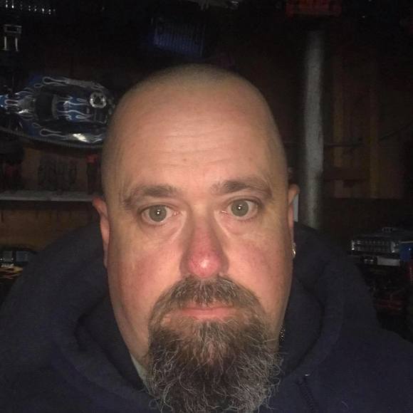 Profile Picture of Chuck Fuller (@chuckfuller03) on Poshmark