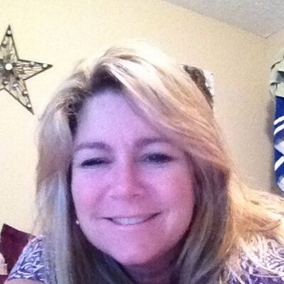 Profile Picture of Valerie Davis (@valeriedavis66) on Twitter