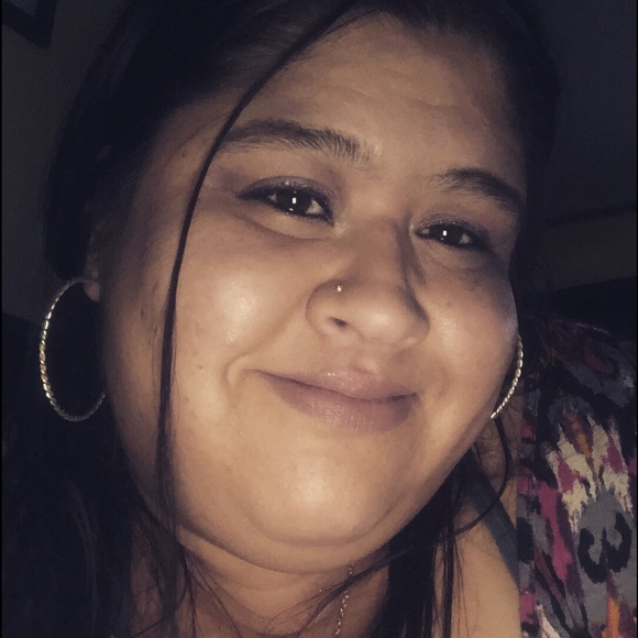 Profile Picture of Doris Britos (@urugirl00) on Poshmark