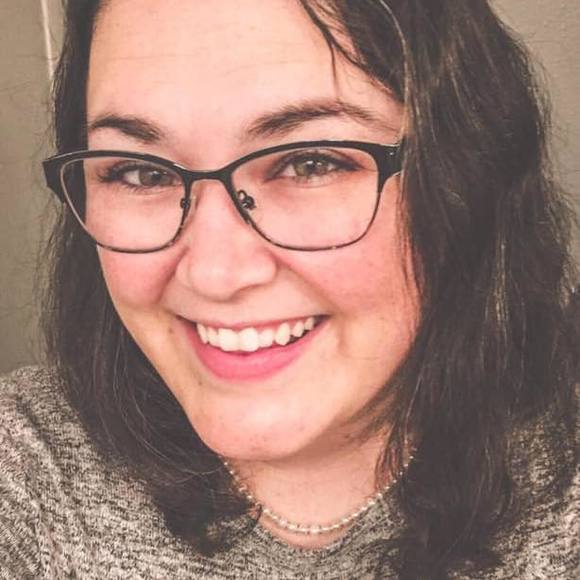 Profile Picture of Megan Mohr (@meganmohr) on Poshmark