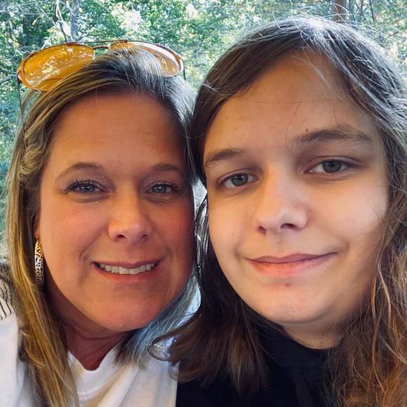 Profile Picture of Kimberly Lowe (@klowe3695) on Poshmark