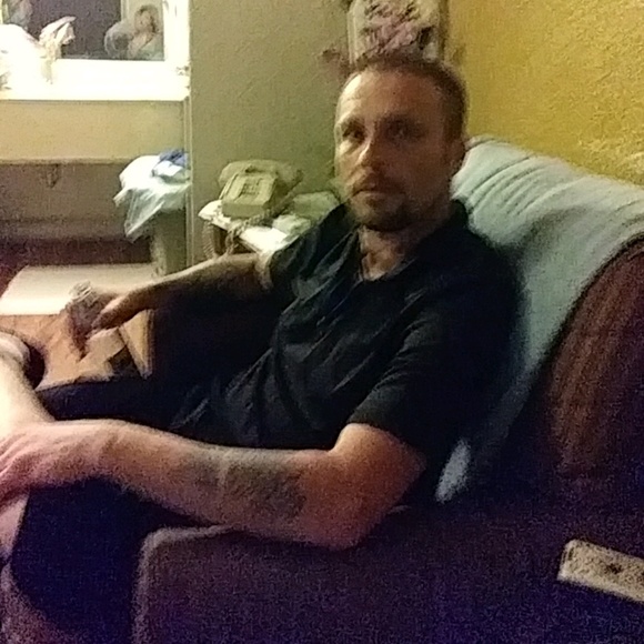 Profile Picture of Terry Stipes (@bigbama5375) on Poshmark