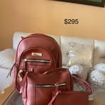 Profile Picture of Lyr Valle (@Lyr-Valle) on Facebook