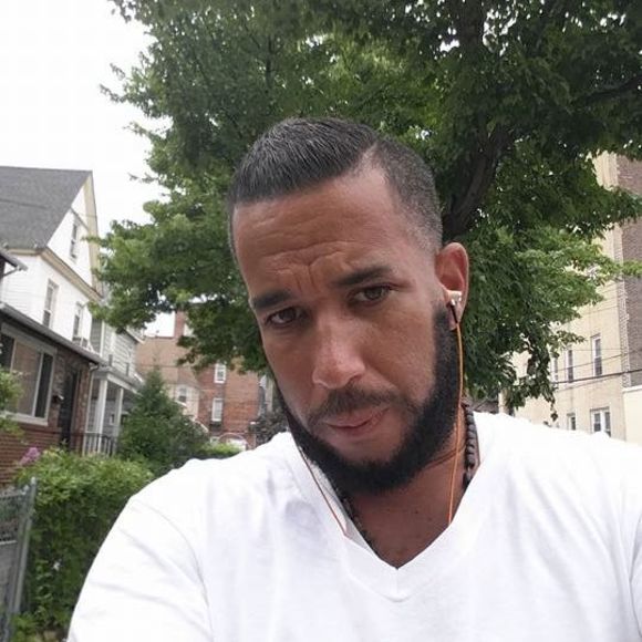 Profile Picture of Raymond Nieves (@nieves99) on Poshmark