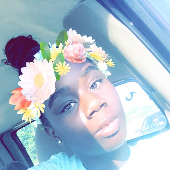 Profile Picture of Chasity Miller (@charlesetta40) on Poshmark