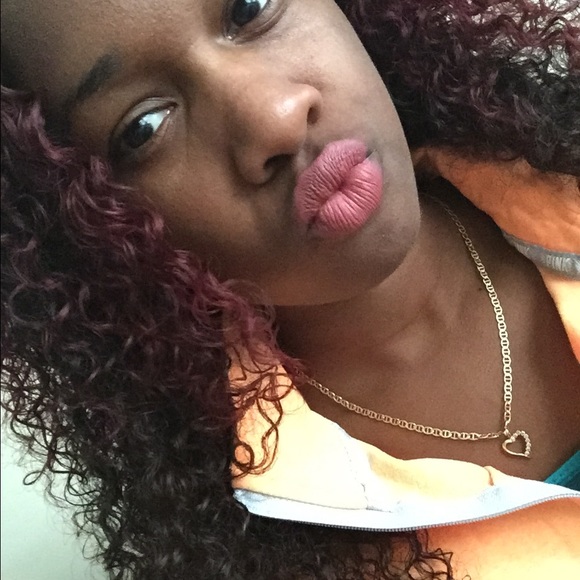 Profile Picture of Raven Matthews (@rcystorm) on Poshmark