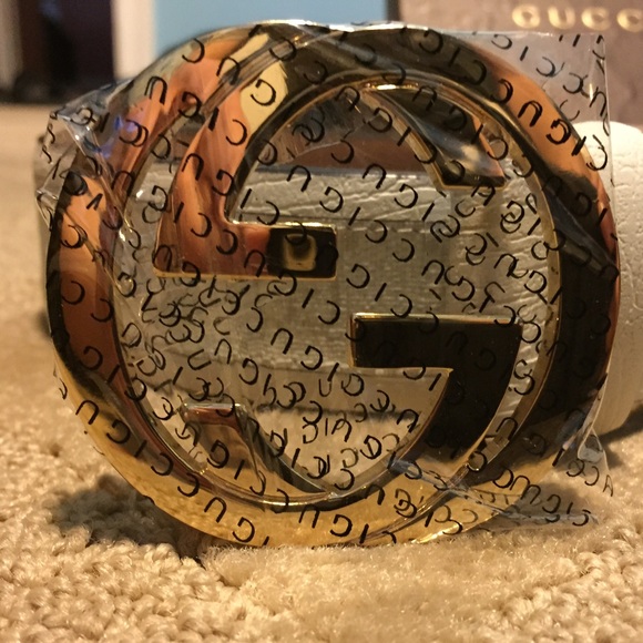 Profile Picture of Abbas Hallal (@accesoryman) on Poshmark