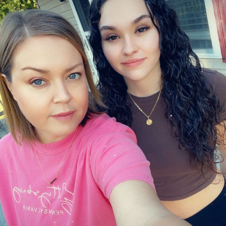 Profile Picture of Amanda Teal (@amandateal) on Tiktok