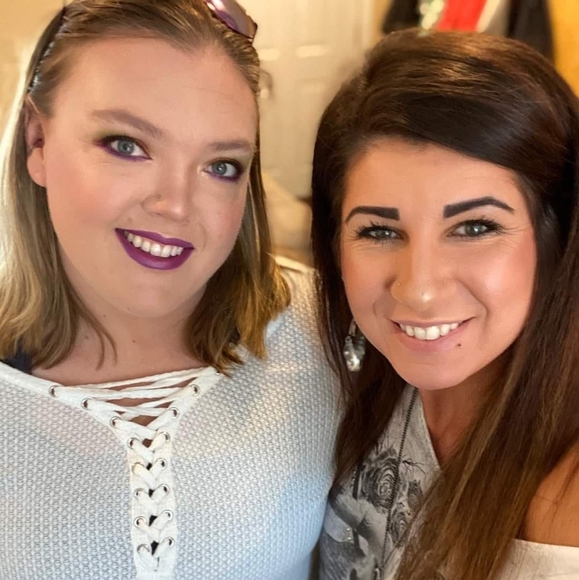 Profile Picture of Jessie Karmann (@jessiekarmann) on Poshmark