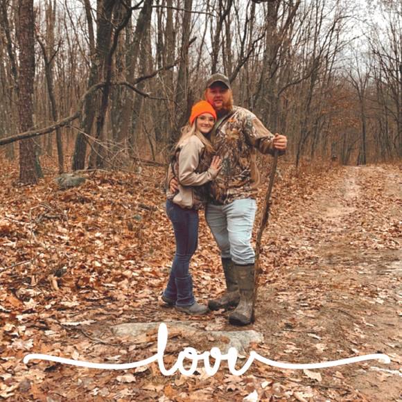 Sierra Sager - Poshmark Profile Picture of Sierra Sager (@si3rrra) on Poshmark