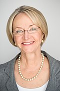 Profile Picture of Karen Hedlundon Wikipedia