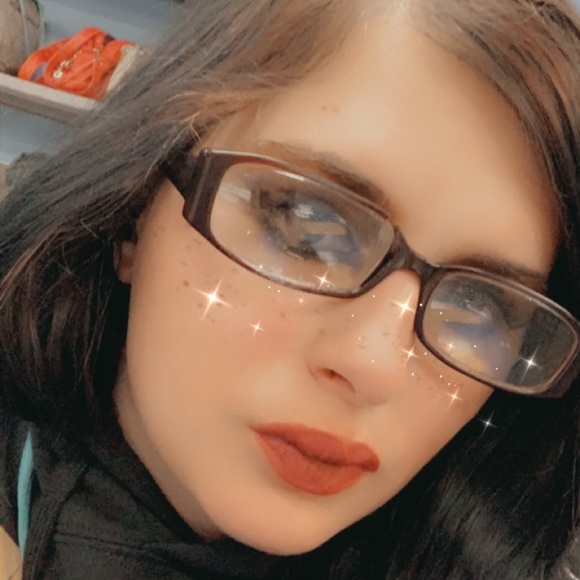 Profile Picture of Sonia Johanesen (@soniajohanesen) on Poshmark