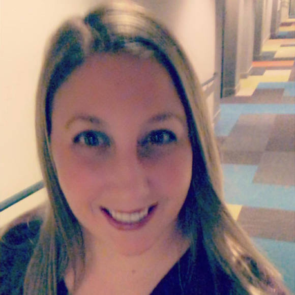 Profile Picture of Meredith Beecroft (@m_beecroft) on Poshmark