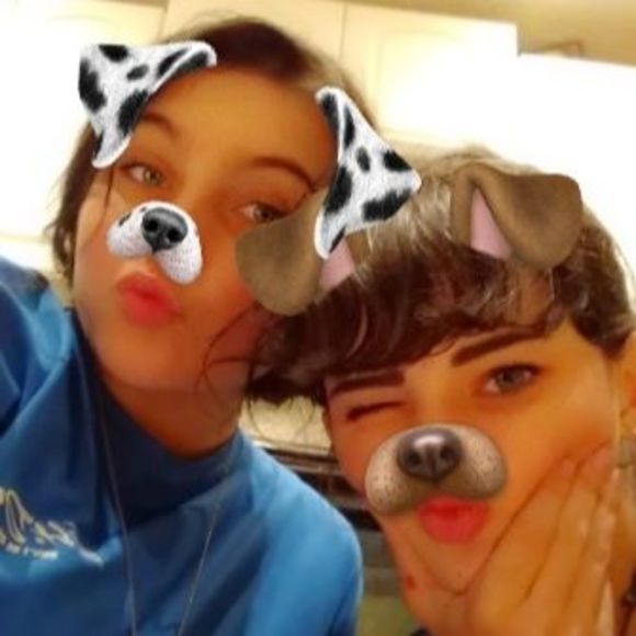 Sage Perry - Poshmark Profile Picture of Sage Perry (@sageperry) on Poshmark