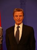 Profile Picture of Bernard Kouchner - Wikipediaon Wikipedia