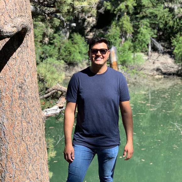 Profile Picture of Roman Roman (@romanroman517) on Poshmark