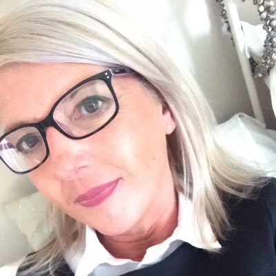 Profile Picture of Claire Parker  💙 (@ClaireParker2) on Twitter