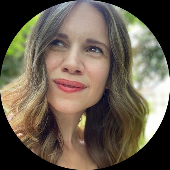 Profile Picture of Nancy Palmer (@orangecouchco) on Poshmark