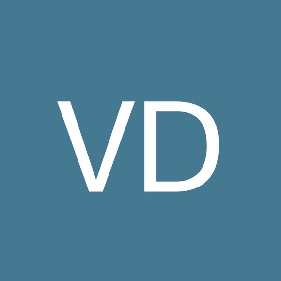 Profile Picture of Vicki Dalcanton (@vickidalcanton) on Poshmark